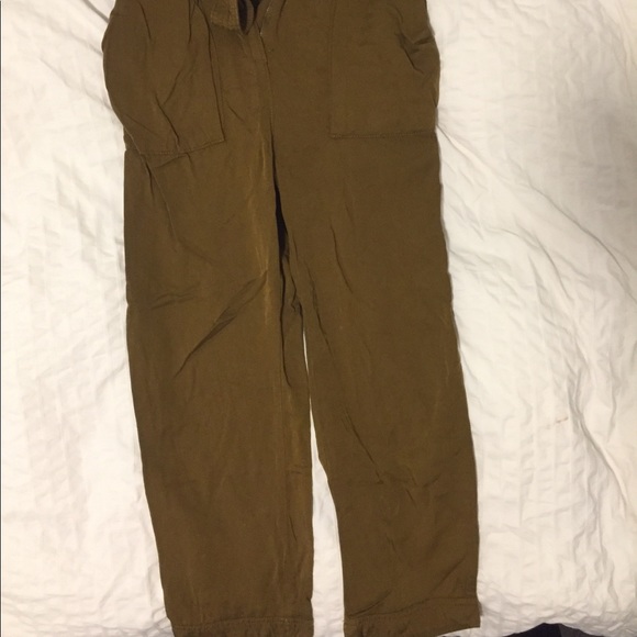 Olive pants with belt - Picture 2 of 4